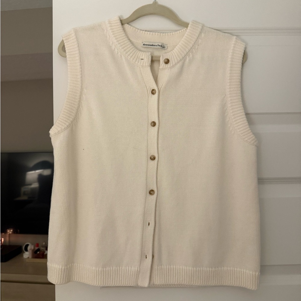 Abercrombie & Fitch Cream Knit Button Down Sweater Vest
